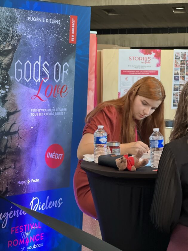 Eugénie Dielens en dédicace de Gods of Love au Festival New Romance 2021